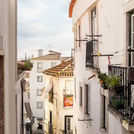 Romantic Alfama Balcony - 10 Minutes From Terreiro Do Paco * Lissabon