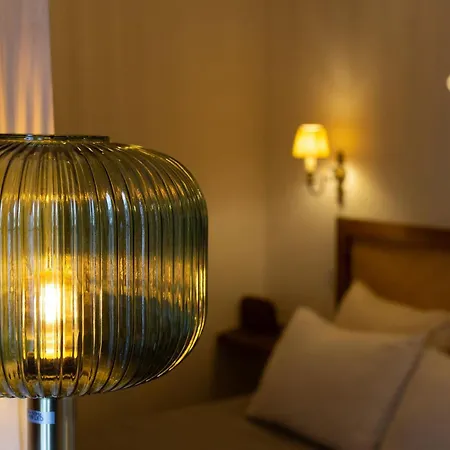 Romantic Alfama Balcony - 10 Minutes From Terreiro Do Paco Apartment Lisbon