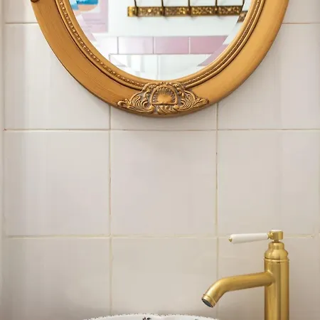 شقة Romantic Alfama Balcony - 10 Minutes From Terreiro Do Paco