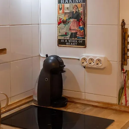 Romantic Alfama Balcony - 10 Minutes From Terreiro Do Paco *