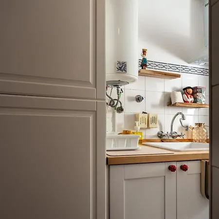 Apartamento Romantic Alfama Balcony - 10 Minutes From Terreiro Do Paco